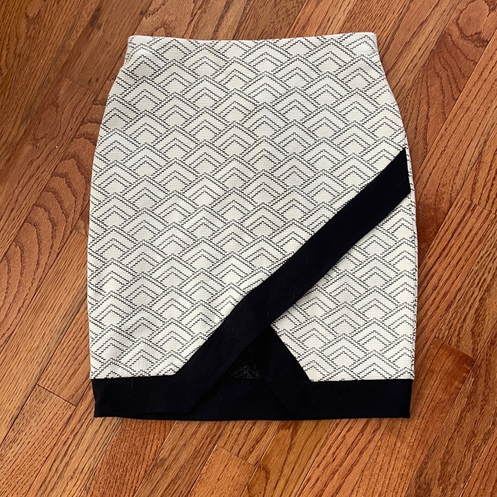 NWT - Express Skirt